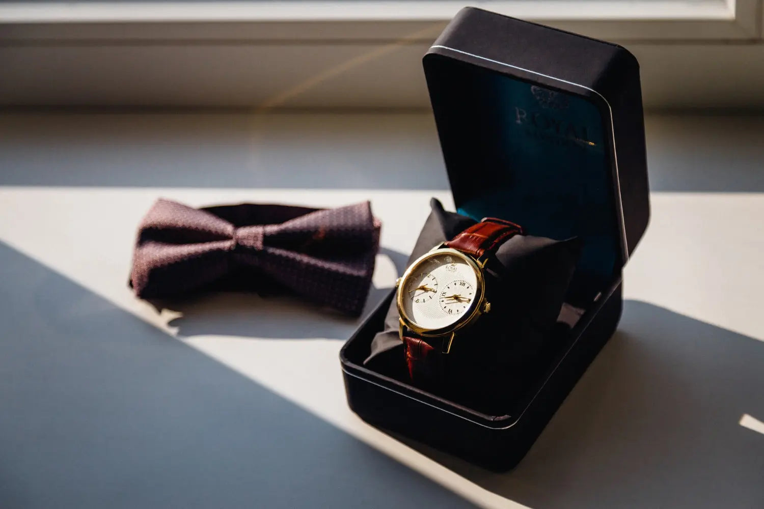 Compagnons de style : Que vous recherchiez une montre classique ou contemporaine, notre collection saura rehausser votre style personnel.
